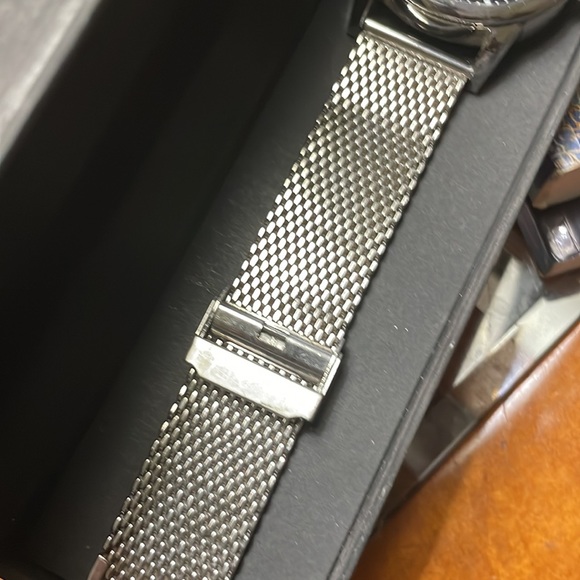 Mens Joseph Abboud Watch - Picture 3 of 4